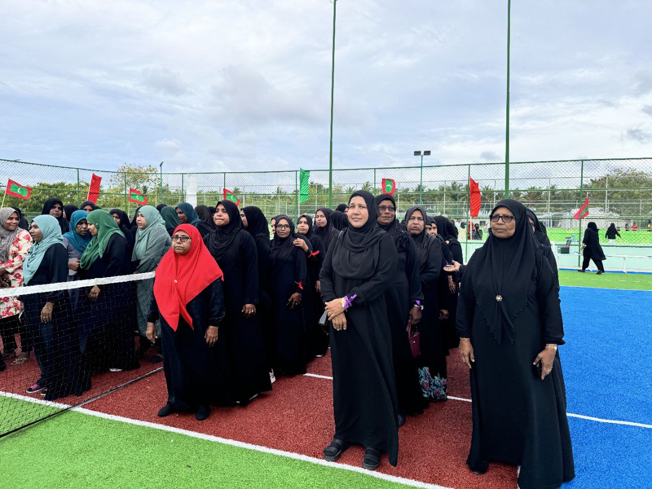 59 ވަނަ މިނިވަންދުވަހުގެ މުނާސަބަތުގައި މ. ކޮޅުފުށީ ކައުންސިލާއި، އ.ތ.މ ކޮމެޓީގެ ފަރާތުން 40 އަހަރުން މަތީގެ ކަނބަލުންނަށް ބޭއްވި ބަށި މުބާރާތް ކާމިޔާބުކަމާއިއެކު ނިންމާލައިފި.